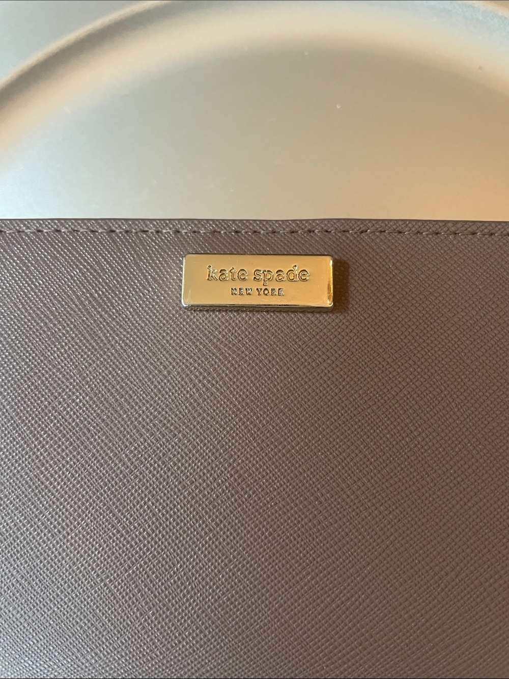 Kate Spade ♠️ Saffiano Taupe Crossgrain Leather Snap Wallet - Picture 2 of 5
